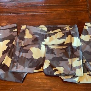 New Lululemon camo leggings